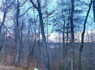 4160 Demory Rd, La Follette, TN 37766