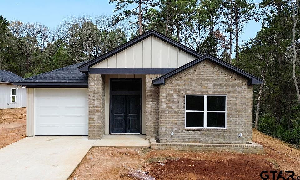 1st image of 345 Perdanales Dr