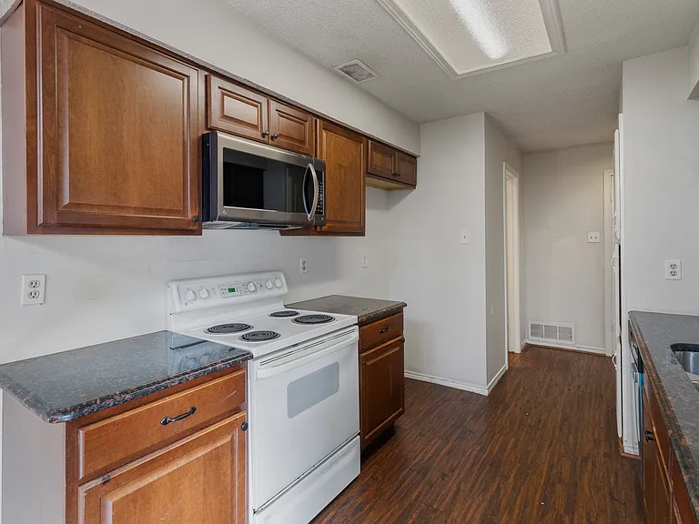 3411 Taurus Dr — Photo 18