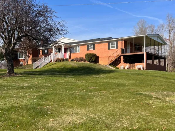 480 Montreal Ln, Shipman, VA 22971