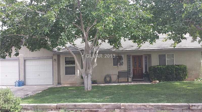 1st image of 6420 W El Campo Grande Ave