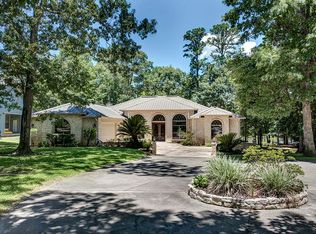 300 Dickens Landing Dr, Livingston, TX 77351