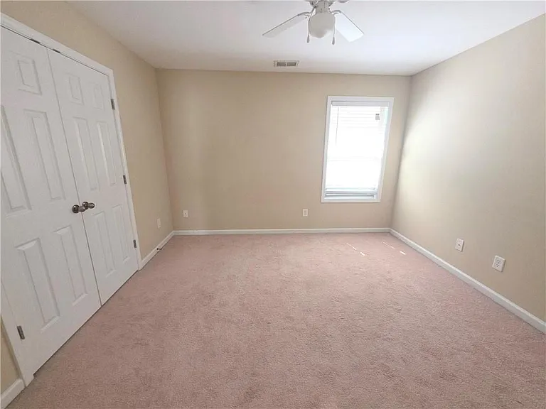 113 Macalester Dr — Photo 10