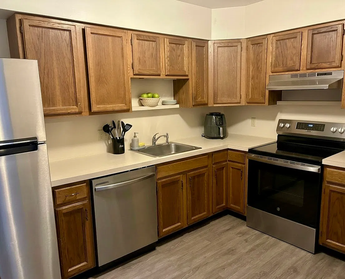 2 bed, 700 sqft, $1,400 — Photo 1