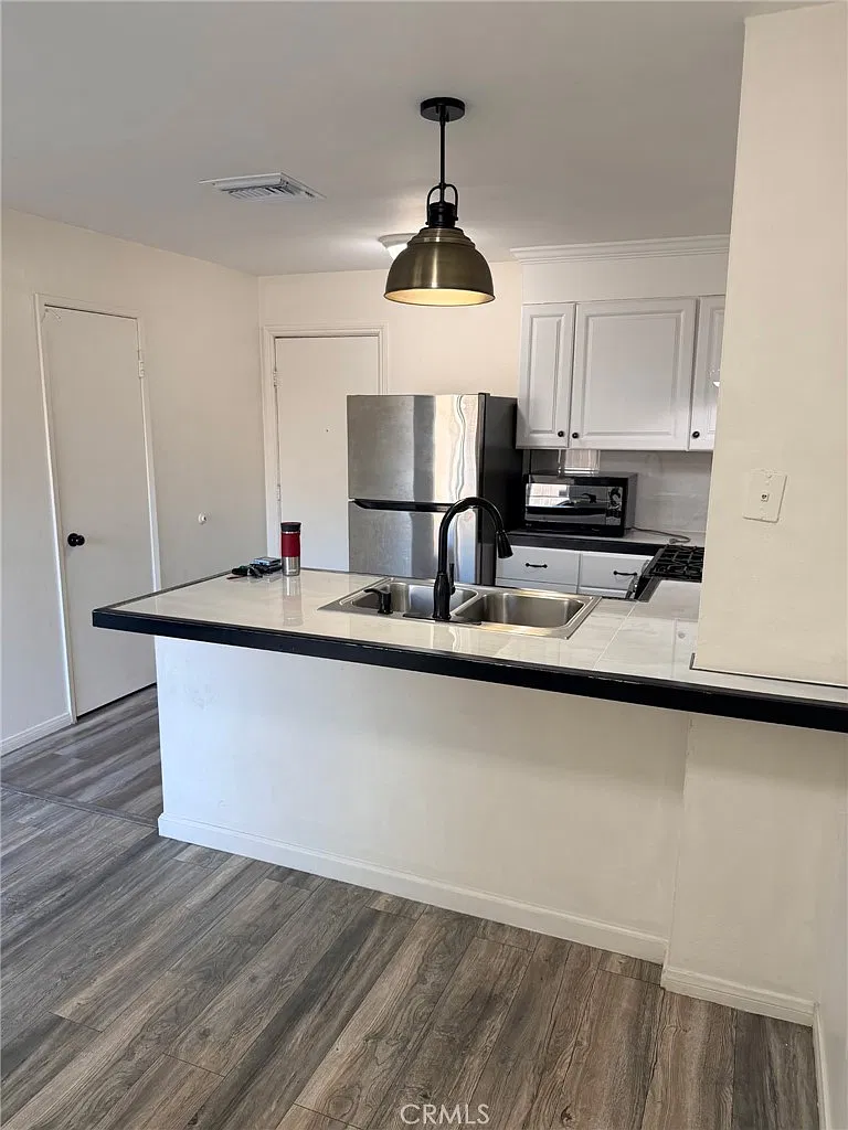 2 bed, 980 sqft, $1,450 — Photo 4