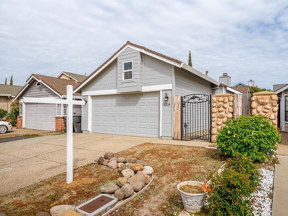 1st image of 1324 Hidalgo Cir