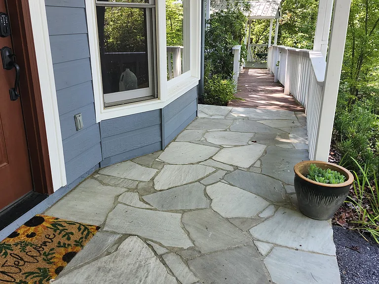 524 Stornoway Dr — Photo 5