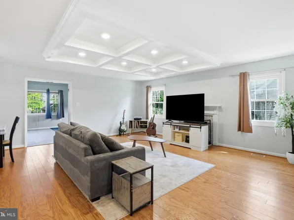 13433 Overbrook Ln, Bowie, MD 20715