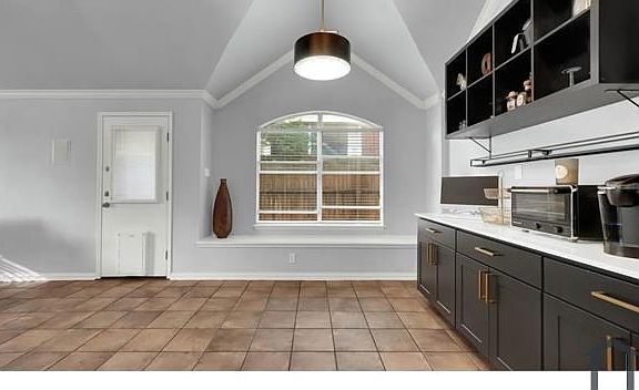 4th image of 2813 Grand Canyon Ct