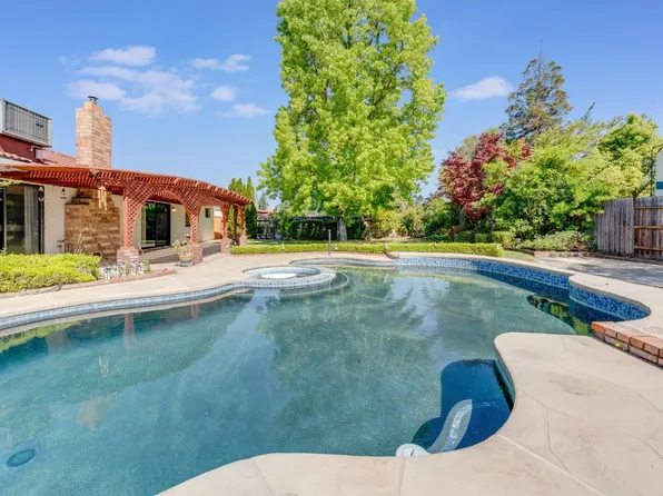 8700 Tipton Ct, Elk Grove, CA 95624