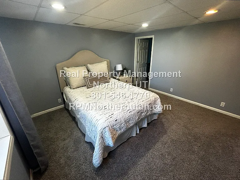 703 W 2175 N — Photo 30