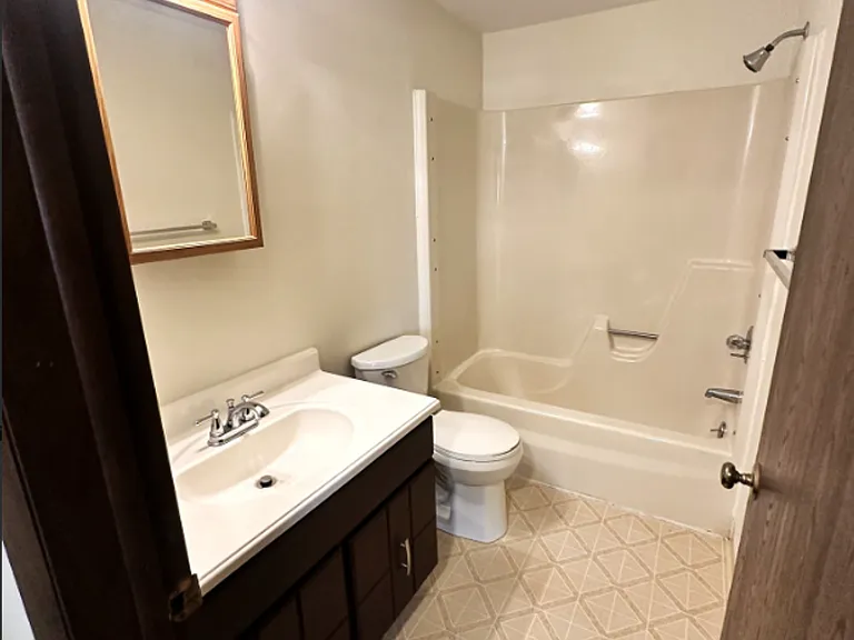 Briarwood Townhomes — Photo 24