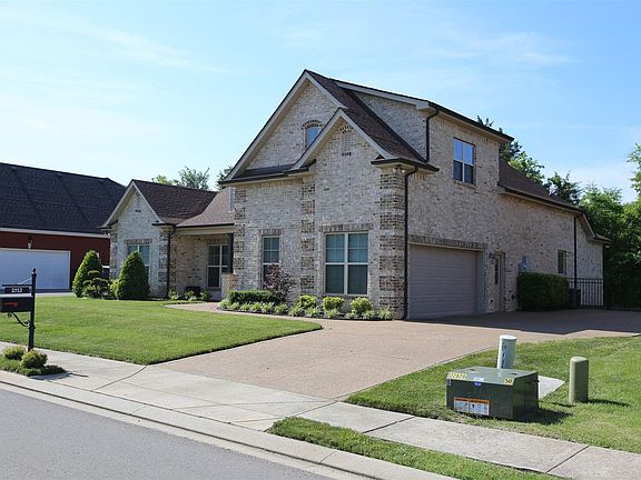 2nd image of 2513 Pebblecreek Ln