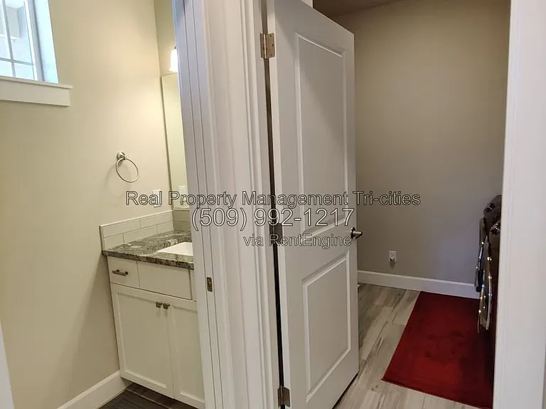 1108 S Kansas Pl — Photo 23