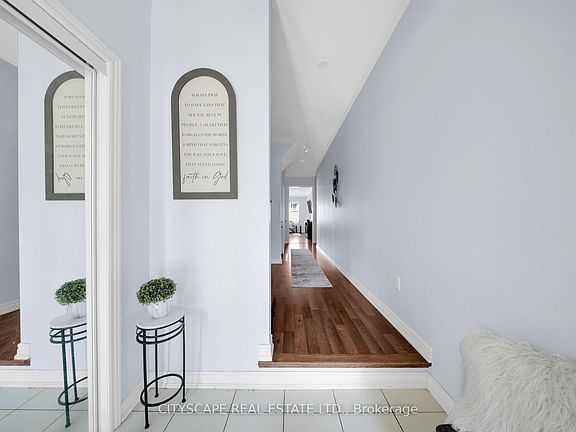 3rd image of 5517 Meadowcrest Ave