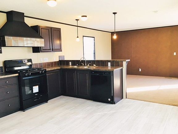 2nd image of 2325 Briarwood Ln