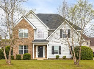 17 Creek Trl, Fort Mitchell, AL 36856