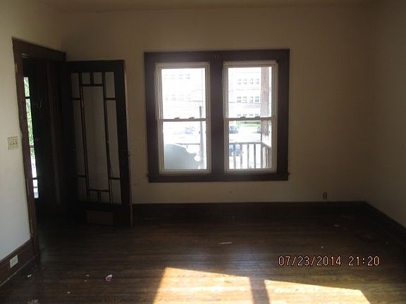 4th image of 359 W Lafayette Ave