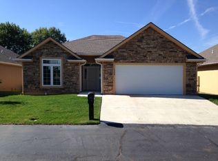 3339 SW Ventana Rd, Topeka, KS 66614