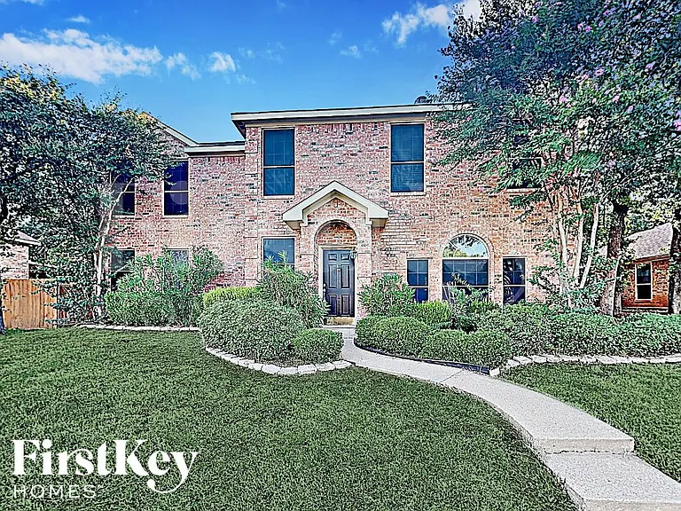 5611 Chimney Rock Dr — Photo 1