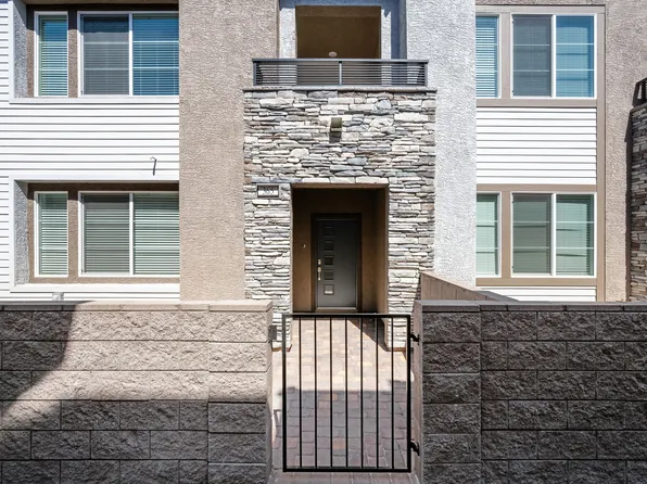 365 Morgan Crest Dr, Henderson, NV 89015