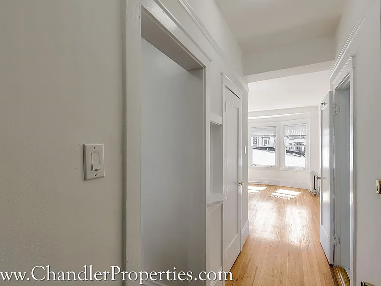 845 Ofarrell St — Photo 1