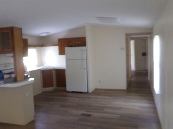 4th image of 400 S 4th St Lot 4