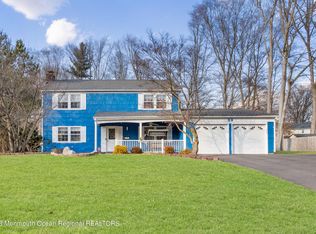 59 Applegate Rd, Freehold, NJ 07728