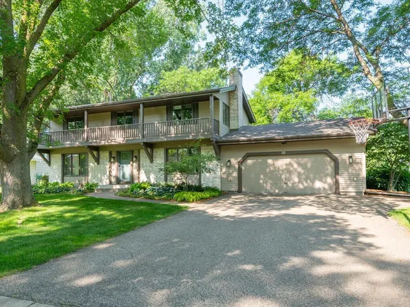110 Kentucky Ave S, Golden Valley, MN 55426