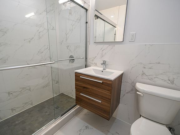 4th image of 2400 Webb Ave APT 5F