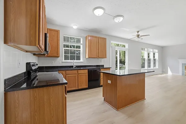 9601 Cypress Way — Photo 8