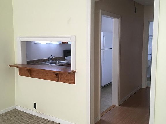 4th image of 231 S Hambden St