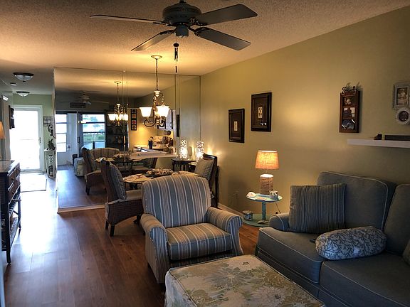 5th image of 428 Grove Isle Cir #428