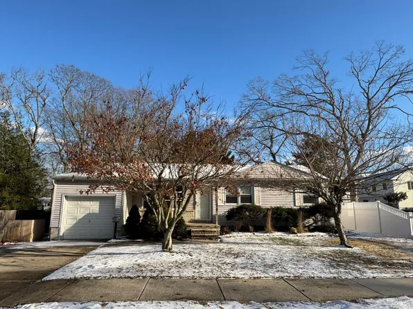 714 6th St, Somers Point, NJ 08244