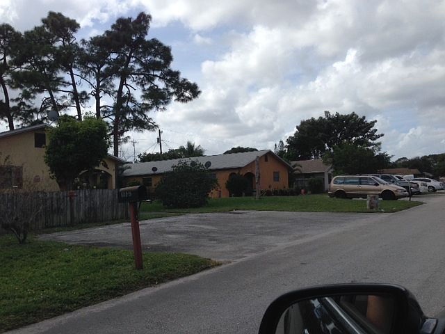 1st image of 4725 Clinton Blvd