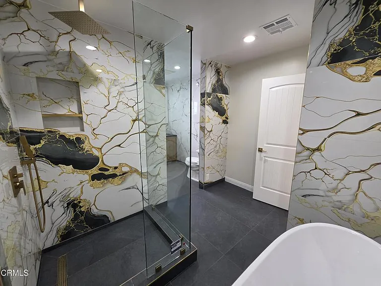 6829 Murietta Ave — Photo 16