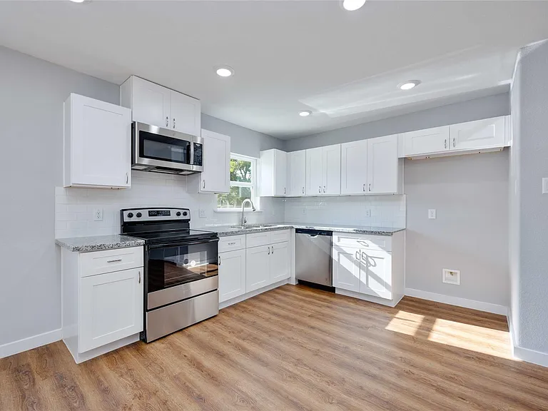 6004 Wedgefield St #A — Photo 8