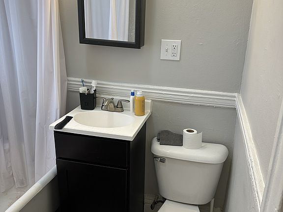 3rd image of 163 Kelton St #33