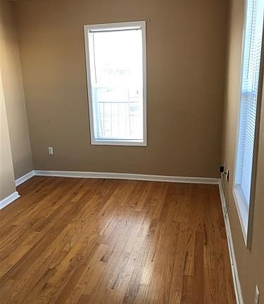 4th image of 83 Maple St #302