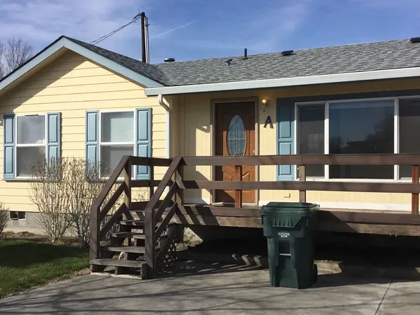 335 E Catherine Ave APT A, Hermiston, OR 97838