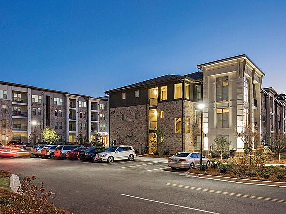 2nd image of 5150 Forest Dr #633