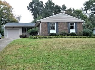 2302 Gracewood Dr, Greensboro, NC 27408