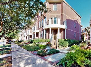 26 Islewood Blvd, Spring, TX 77380