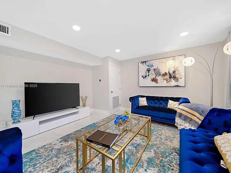 241 Oceanic Ave — Photo 22