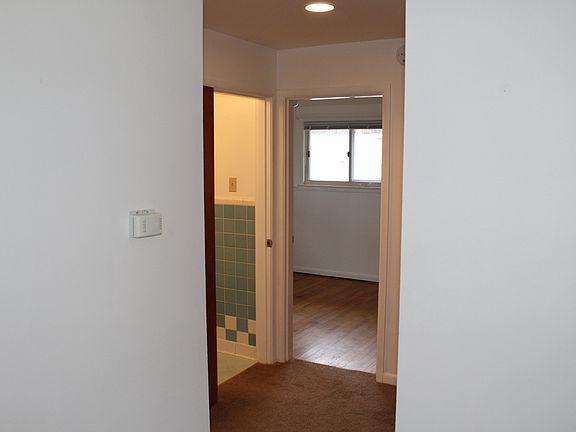 2nd image of 4224 Viewland Dr