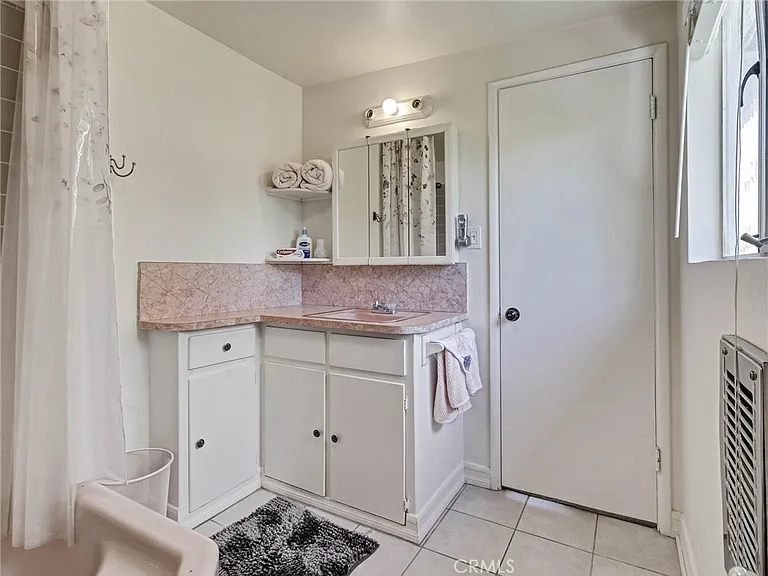 4268 Troost Ave — Photo 20