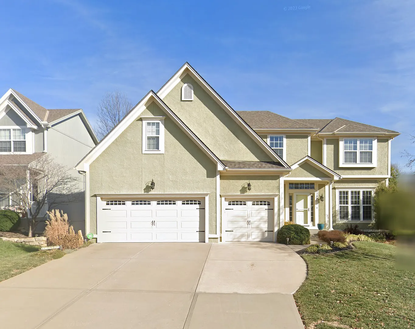 Beautiful and Spacious 4 Bed/4.5 Bath Overland Park Home with Finished Basement, 3-Car Garage, Ho... — Photo 1
