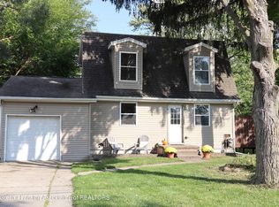4923 Ballard Rd, Lansing, MI 48911