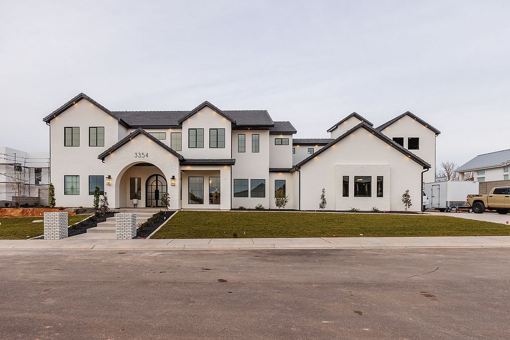 3354 W 2100 S - Property Image