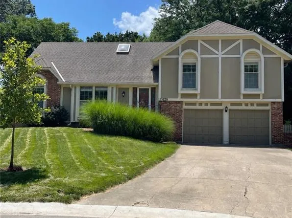 11620 Grant Dr, Overland Park, KS 66210